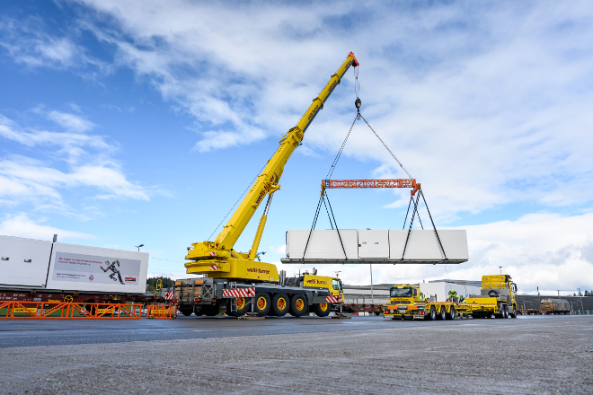 Pistor-Kühlcontainer Ackermann Mobilkran Welti-Furrer